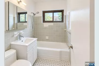 500 Linwood Drive 3B #3B, Fort Lee, NJ 07024 - Photo 8