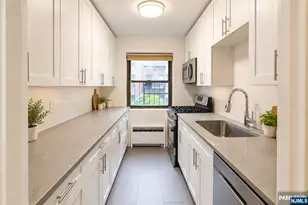500 Linwood Dr 3B, Fort Lee, NJ 07024 - Photo 6