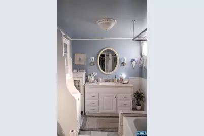 85 Strong, Wallington, NJ 07057 - Photo 14