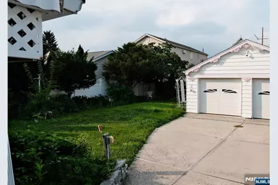 85 Strong, Wallington, NJ 07057 - Photo 4