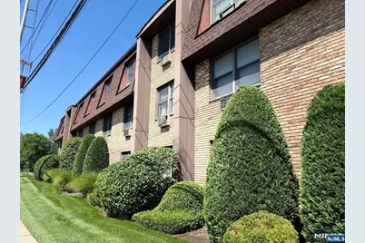 25 Market Street #C6, Saddle Brook Township, NJ 07663 - Photo 4