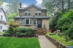 1150 Margaret St, Teaneck Township, NJ 07666 - Photo 1