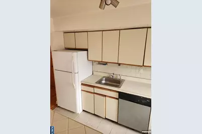 216 Prospect Avenue 1C #1C, Hackensack, NJ 07601 - Photo 8