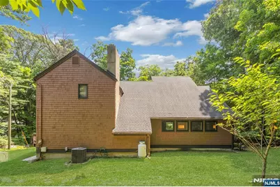 45 Parker Place, Upper Saddle River, NJ 07458 - Photo 4