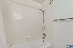 16 Grand Cove Way C16, Edgewater, NJ 07020 - Photo 18