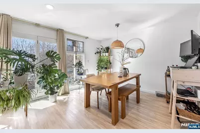 16 Grand Cove Way C16 #C16, Edgewater, NJ 07020 - Photo 6