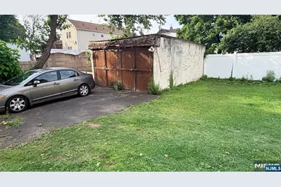 38-40 Grove Terrace, Irvington, NJ 07111 - Photo 4