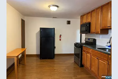 43 Martha Avenue, Elmwood Park, NJ 07407 - Photo 4