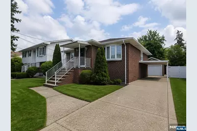 16 Jackson Avenue, South Hackensack Township, NJ 07606 - Photo 2
