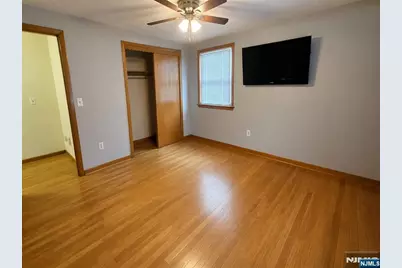 16 Jackson Avenue, South Hackensack Township, NJ 07606 - Photo 16