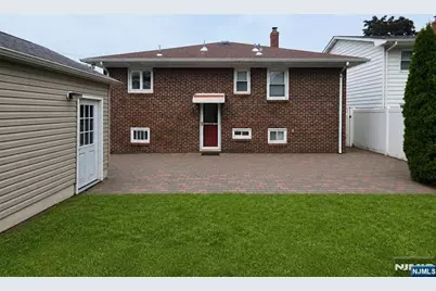 16 Jackson Avenue, South Hackensack Township, NJ 07606 - Photo 4