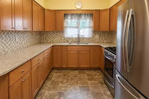 16 Jackson Ave, South Hackensack Township, NJ 07606 - Photo 8