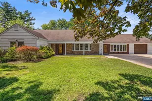 74 Country Club Rd, Willingboro, NJ 08046 - Photo 2