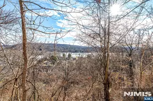 100 Pierson Miller Dr F32, Pompton Lakes, NJ 07442 - Photo 24