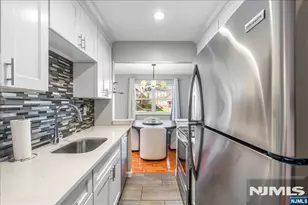 100 Pierson Miller Dr F32, Pompton Lakes, NJ 07442 - Photo 8