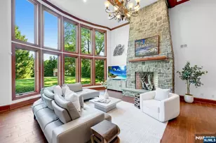 1 Aspen Ct, Mahwah, NJ 07430 - Photo 18