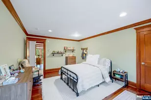 1 Aspen Ct, Mahwah, NJ 07430 - Photo 32