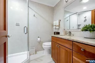 1 Aspen Ct, Mahwah, NJ 07430 - Photo 24