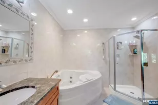 1 Aspen Ct, Mahwah, NJ 07430 - Photo 38