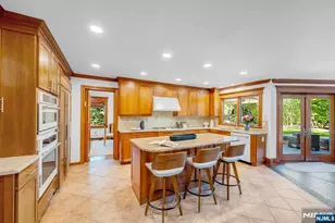 1 Aspen Ct, Mahwah, NJ 07430 - Photo 14