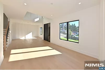 119 Arnot Place, Paramus, NJ 07652 - Photo 6