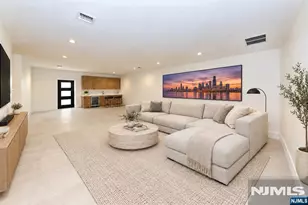119 Arnot Pl, Paramus, NJ 07652 - Photo 26