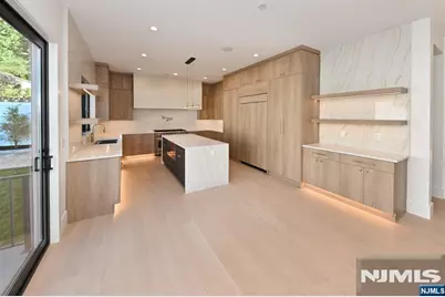 119 Arnot Place, Paramus, NJ 07652 - Photo 8