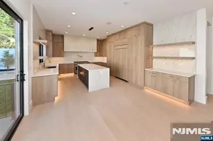 119 Arnot Pl, Paramus, NJ 07652 - Photo 8
