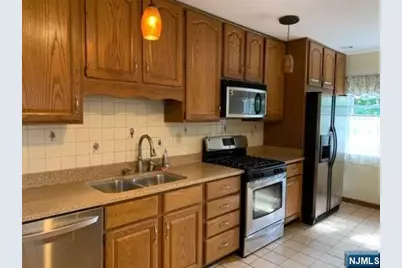 10 Lenox Avenue 2nd Floor #2nd Floor, Ridgewood, NJ 07450 - Photo 8