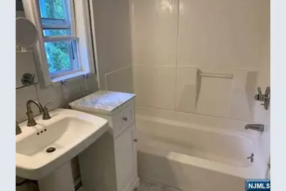 10 Lenox Avenue 2nd Floor #2nd Floor, Ridgewood, NJ 07450 - Photo 6