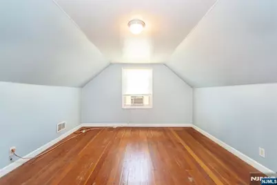 98 Tuella Avenue, Elmwood Park, NJ 07407 - Photo 14