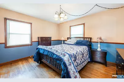 98 Tuella Avenue, Elmwood Park, NJ 07407 - Photo 12
