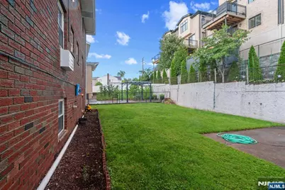 1542 10th Street 2 #2, Fort Lee, NJ 07024 - Photo 24