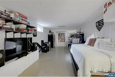39-21 Knott Terrace, Fair Lawn, NJ 07410 - Photo 16
