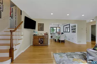 39-21 Knott Terrace, Fair Lawn, NJ 07410 - Photo 4