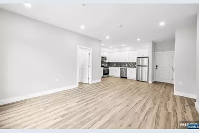 66 Mount Prospect Avenue 2 #2, Clifton, NJ 07013 - Photo 4