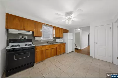 378 Cator Avenue, Jersey City, NJ 07305 - Photo 16