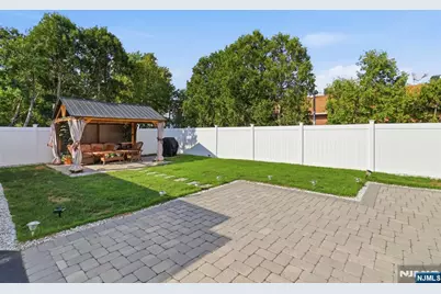 15 Pehle Avenue, Saddle Brook Township, NJ 07663 - Photo 20
