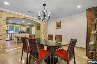 806 Stella Ct, Paramus, NJ 07652 - Photo 12