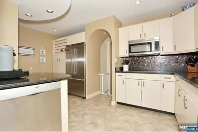 618 Fermery Drive, New Milford, NJ 07646 - Photo 10