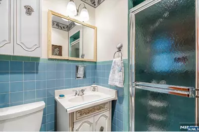 301 Raymond Street, Hillsdale, NJ 07642 - Photo 18