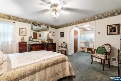 301 Raymond Street, Hillsdale, NJ 07642 - Photo 16
