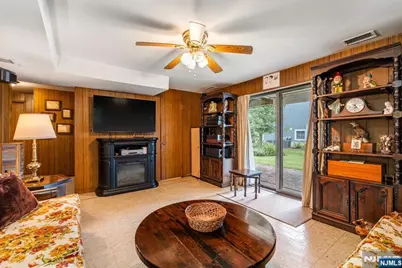 301 Raymond Street, Hillsdale, NJ 07642 - Photo 20