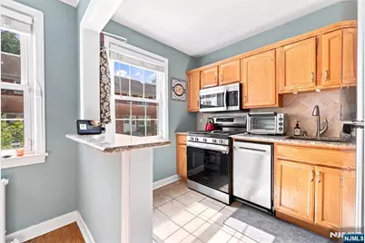 283 Elmwood Avenue A #A, Maplewood, NJ 07040 - Photo 14