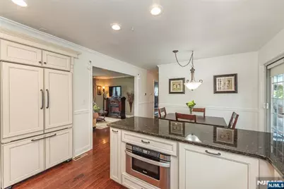 24 Filippone Way, Little Falls Township, NJ 07424 - Photo 8