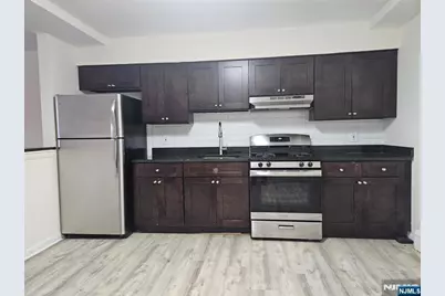 340 Undercliff Avenue 12-B #12-B, Edgewater, NJ 07020 - Photo 4