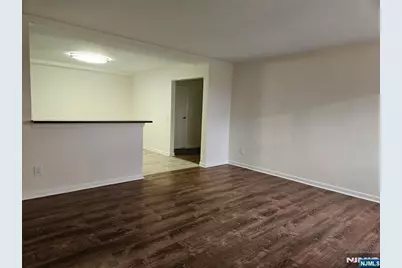 340 Undercliff Avenue 12-B #12-B, Edgewater, NJ 07020 - Photo 2