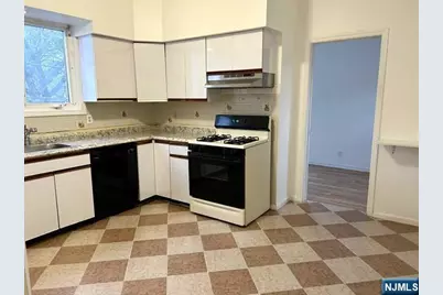242 Brook Avenue 2 #2, Passaic, NJ 07055 - Photo 6