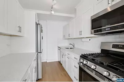 2 Horizon Road 1428 #1428, Fort Lee, NJ 07024 - Photo 18