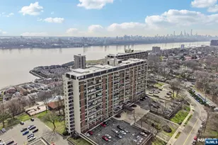 2 Horizon Road 1428, Fort Lee, NJ 07024 - Photo 34